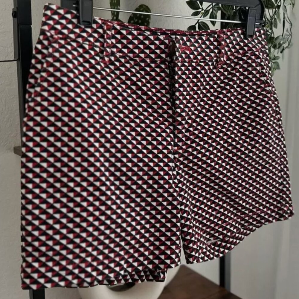 NEW! Women’s Tommy Hilfiger THFlex Hollywood Chino Shorts Size 12 with Tags